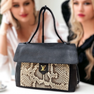 LOUIS VUITTON LOCK ME PYTHON MM Monogram Shoulder Exotic Handbag