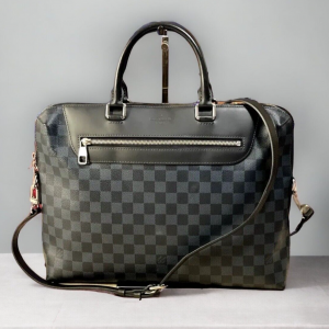 LOUIS VUITTON Mens Damier Shoulder Briefcase Bag