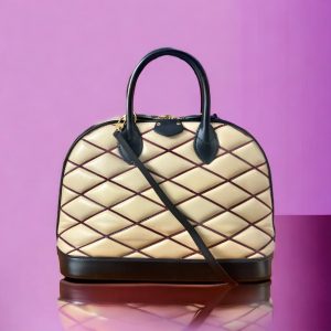 LOUIS VUITTON Alma PM Malletage Lambskin Shoulder Handbag Ivory Black