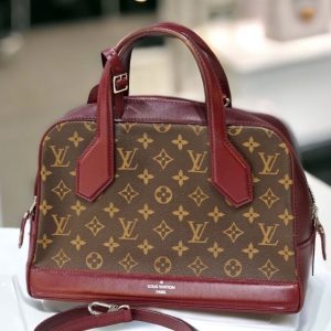 LOUIS VUITTON Dora MM Monogram Shoulder Bag Strap Bordeaux Satchel Tote