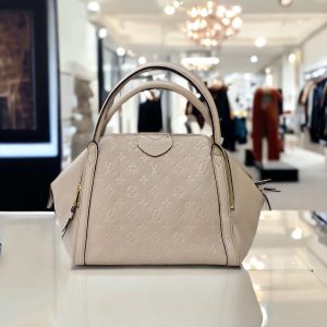 LOUIS VUITTON Authentic Marais Empreinte Leather Ivory Handbag