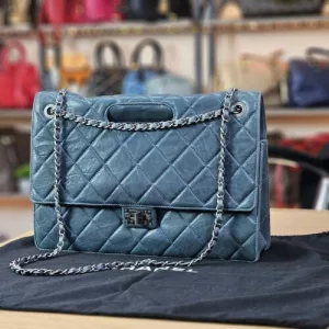 CHANEL Maxi Handle Shoulder Chain Quilted Large Handbag