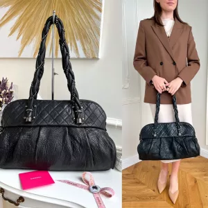 CHANEL Authentic Tote Leather Black With Chain Leather Handles Shoulder Handbag