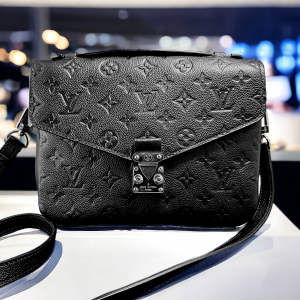 LOUIS VUITTON Metis Black Crossbody Pochette Monogram Empreinte Leather Handbag  | eBay