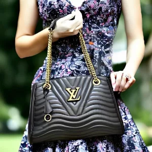 LOUIS VUITTON NEW WAVE CHAIN Black Leather Chevron Shoulder Bag Auth + Dust Bag