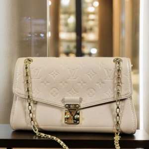 LOUIS VUITTON EMPREINTE ST GERMAIN PM Dune Beige Leather Chain Shoulder Bag