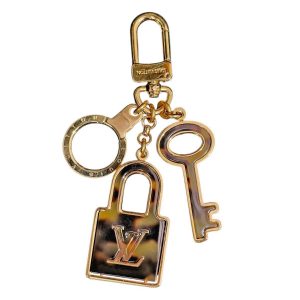 LOUIS VUITTON Monogram Tortoise Shell Resin Confidence Key Holder and Bag Charm